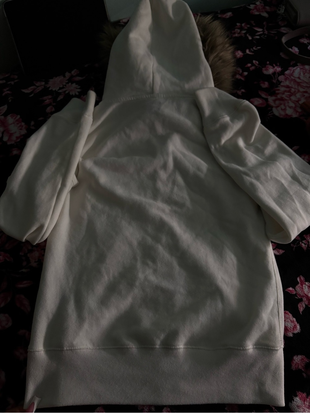 Hollister Cream Zip Hoodie with Faux-Fur Trimmed Hood - Picture 4 of 4